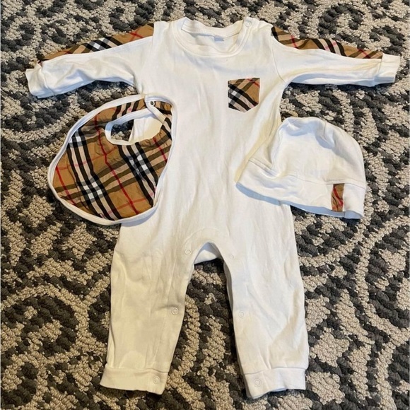 Burberry Other - Burberry style outfit with bib and hat